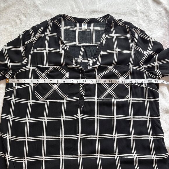 Old Navy Womens Black & White Button Up Plaid Long Sleeve V-Neck Blouse XL - Picture 11 of 15